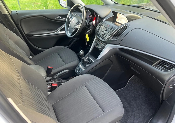 Opel Zafira cena 43900 przebieg: 105000, rok produkcji 2012 z Świecie małe 742